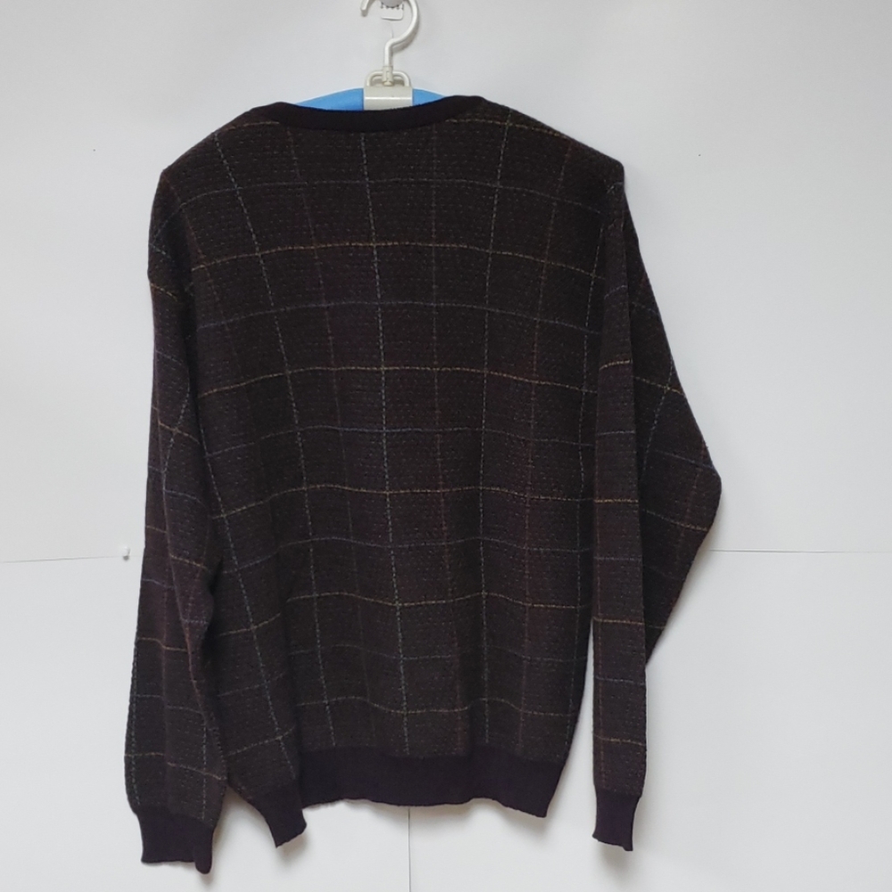 Woolsweater - Picture 2 of 3
